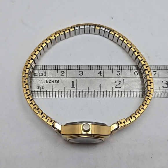 Womens Dufonte By Lucien Piccard Watch Gold Tone Diamond Stainless New Battery - Picture 9 of 10